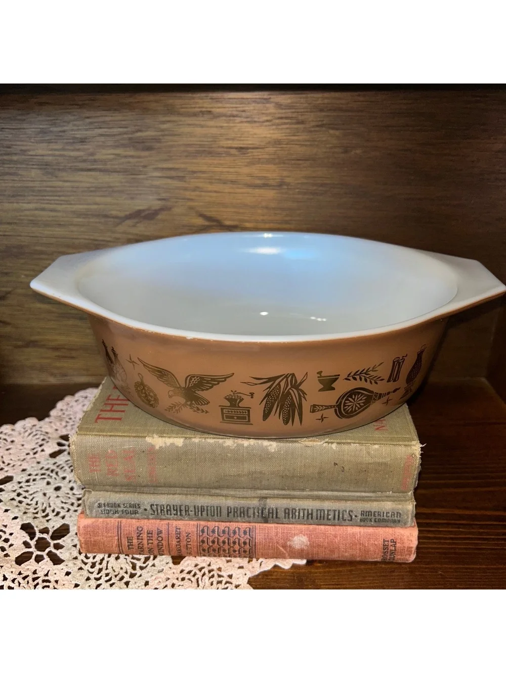 Pyrex Early American 043 1.5 Qt Brown Gold Oval Casserole Dish No Lid